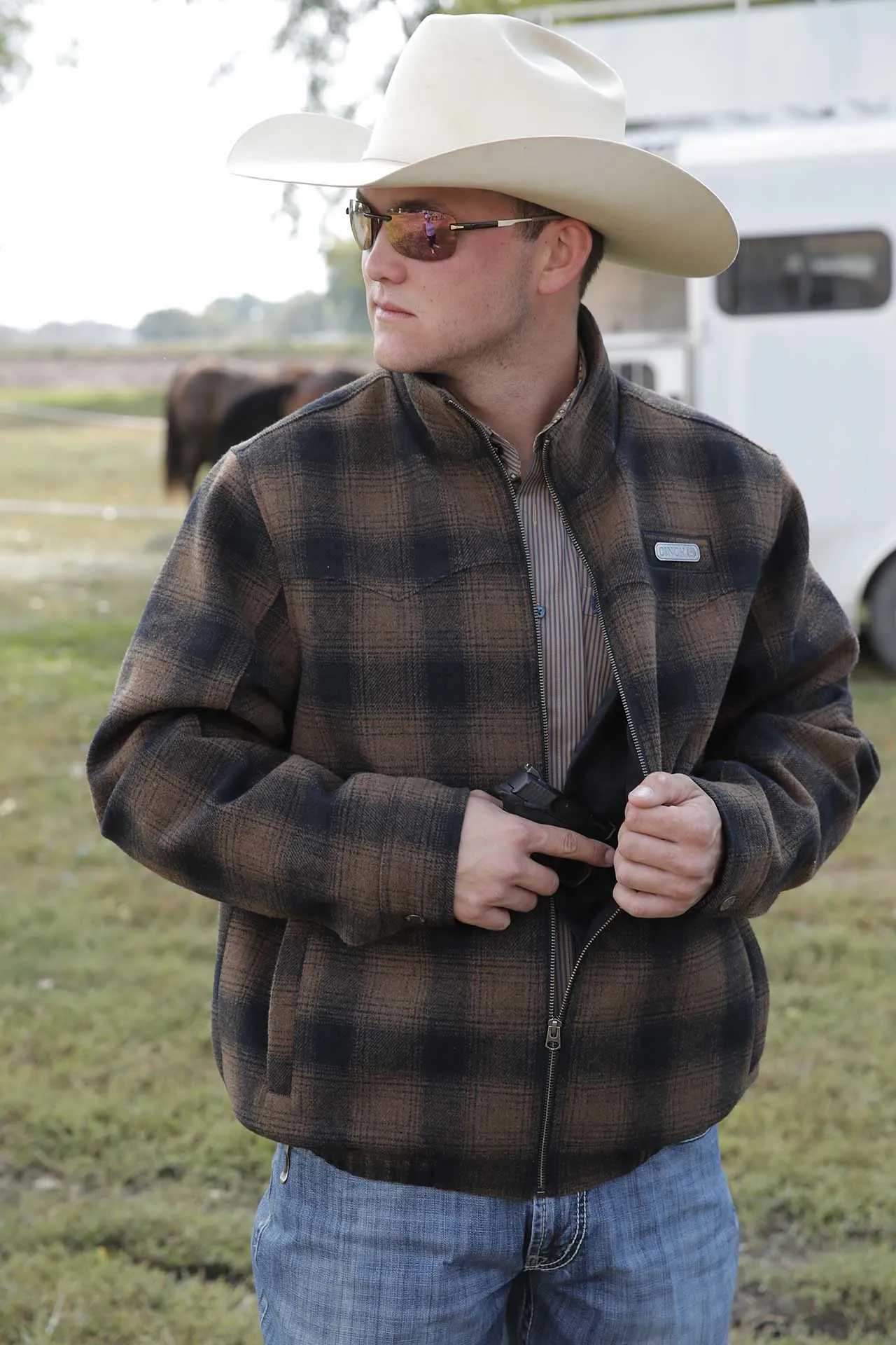 Cinch Men's Brown Plaid Concealed Carry Western Jacket